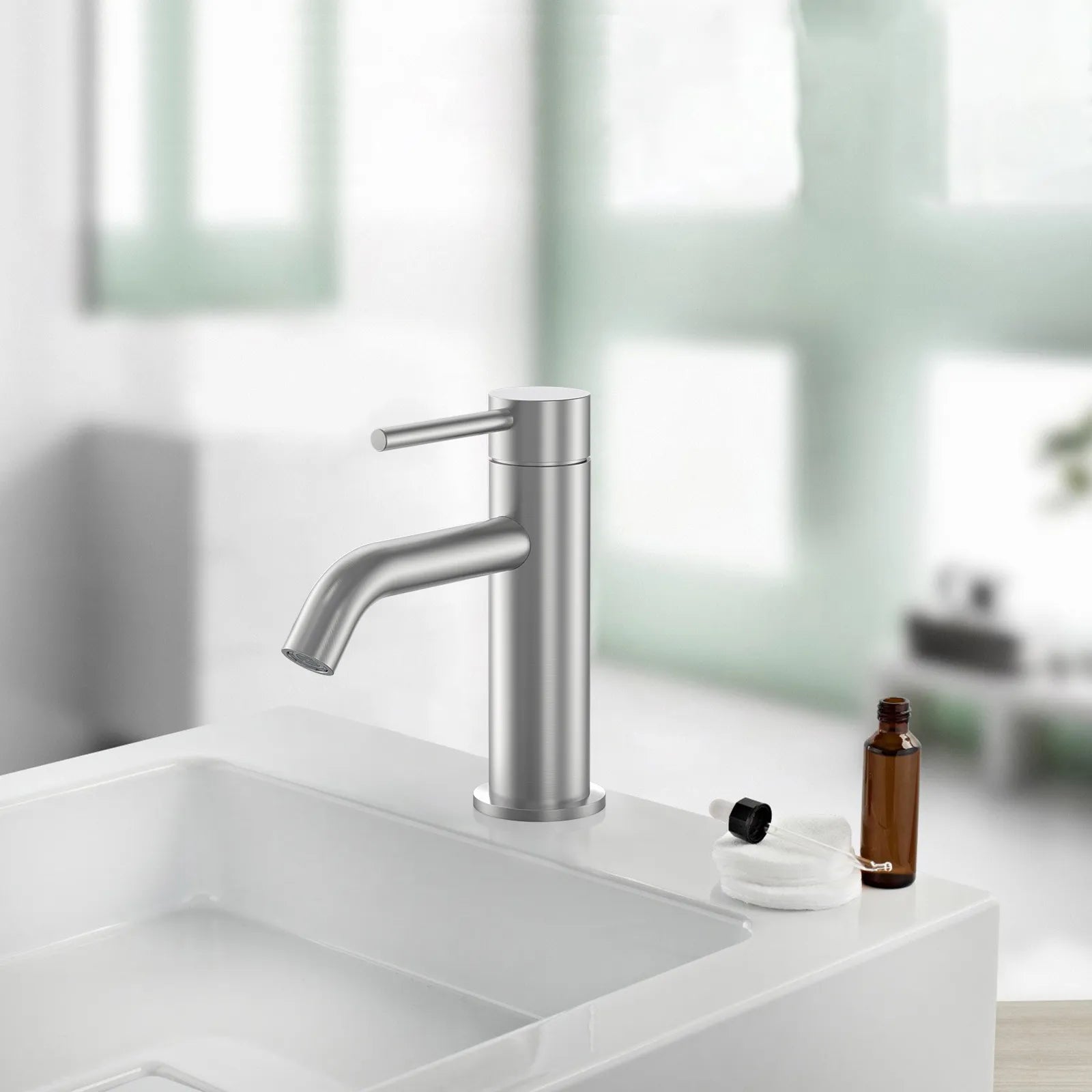 Circular Bathroom Basin Faucet – Solid Brass Single Lever Mixer AB000004
