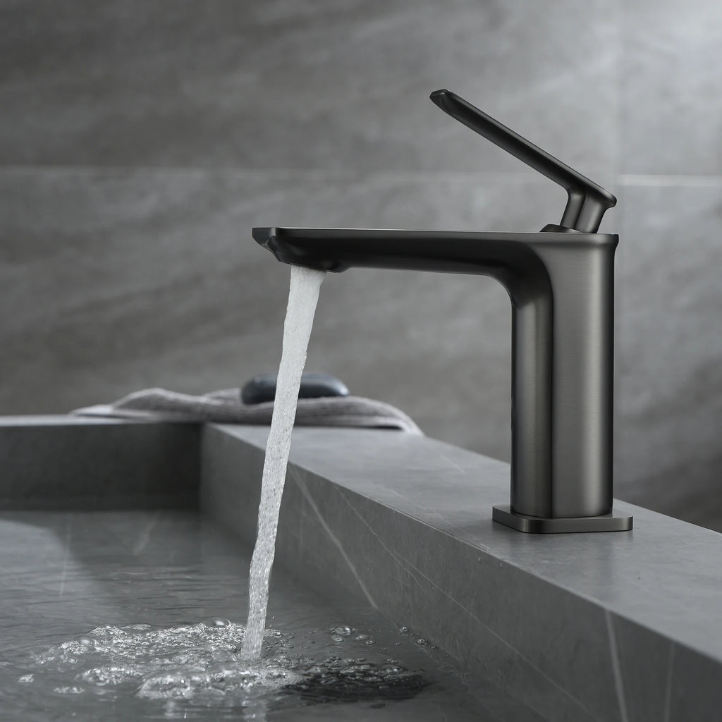 Single Handle Lead-Free Bathroom Basin Faucet – Coin Slot Aerator – AB000011