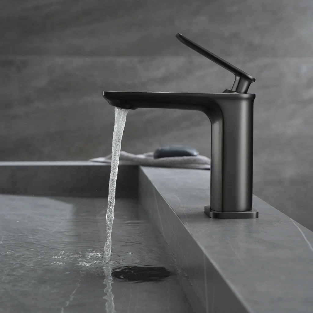 Single Handle Lead-Free Bathroom Basin Faucet – Coin Slot Aerator – AB000011