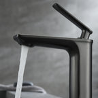 Single Handle Lead-Free Bathroom Basin Faucet – Coin Slot Aerator – AB000011