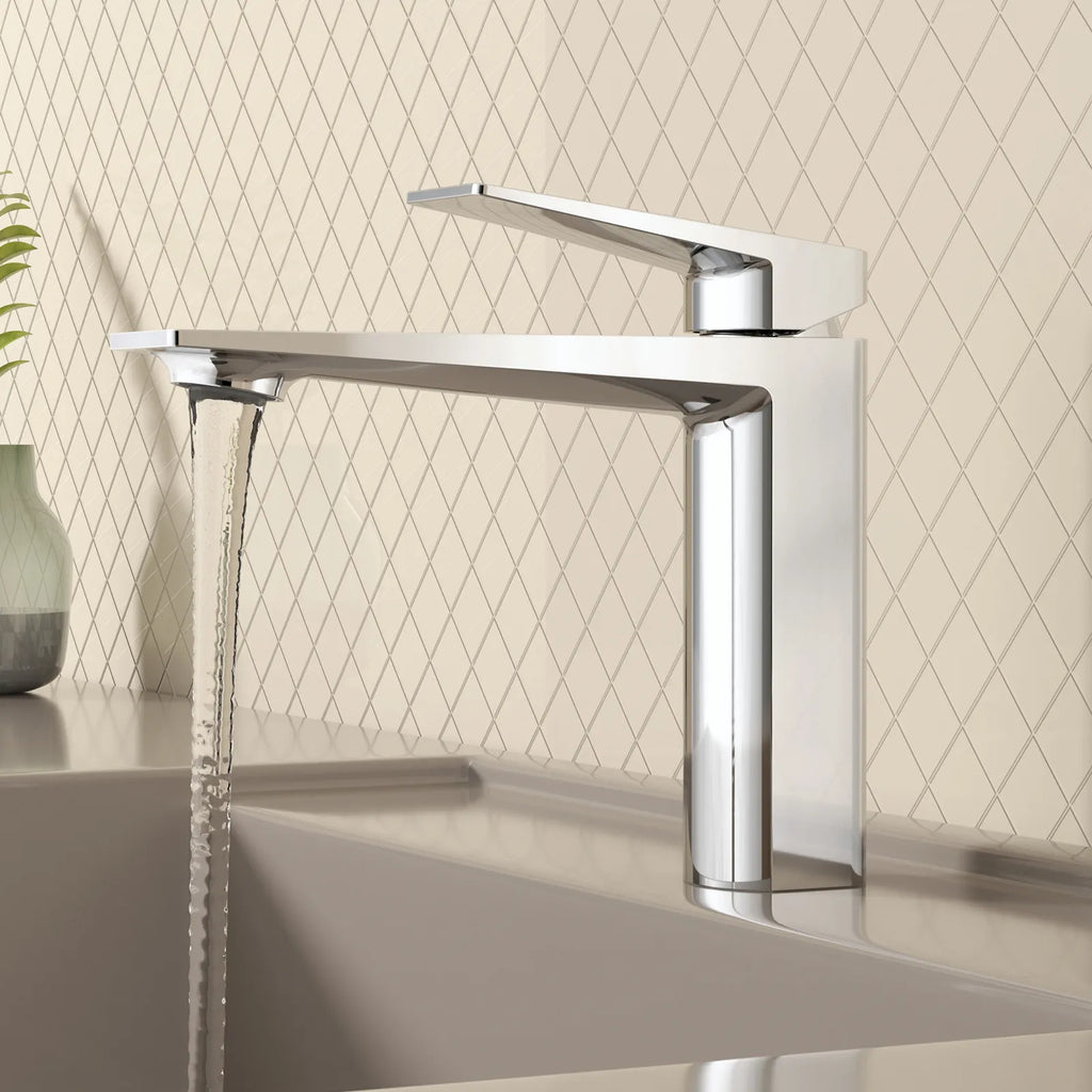 MAXTOR Single Hole Bathroom Vanity Basin Faucet with Neoperl Aerator & Supply Lines-AB000065