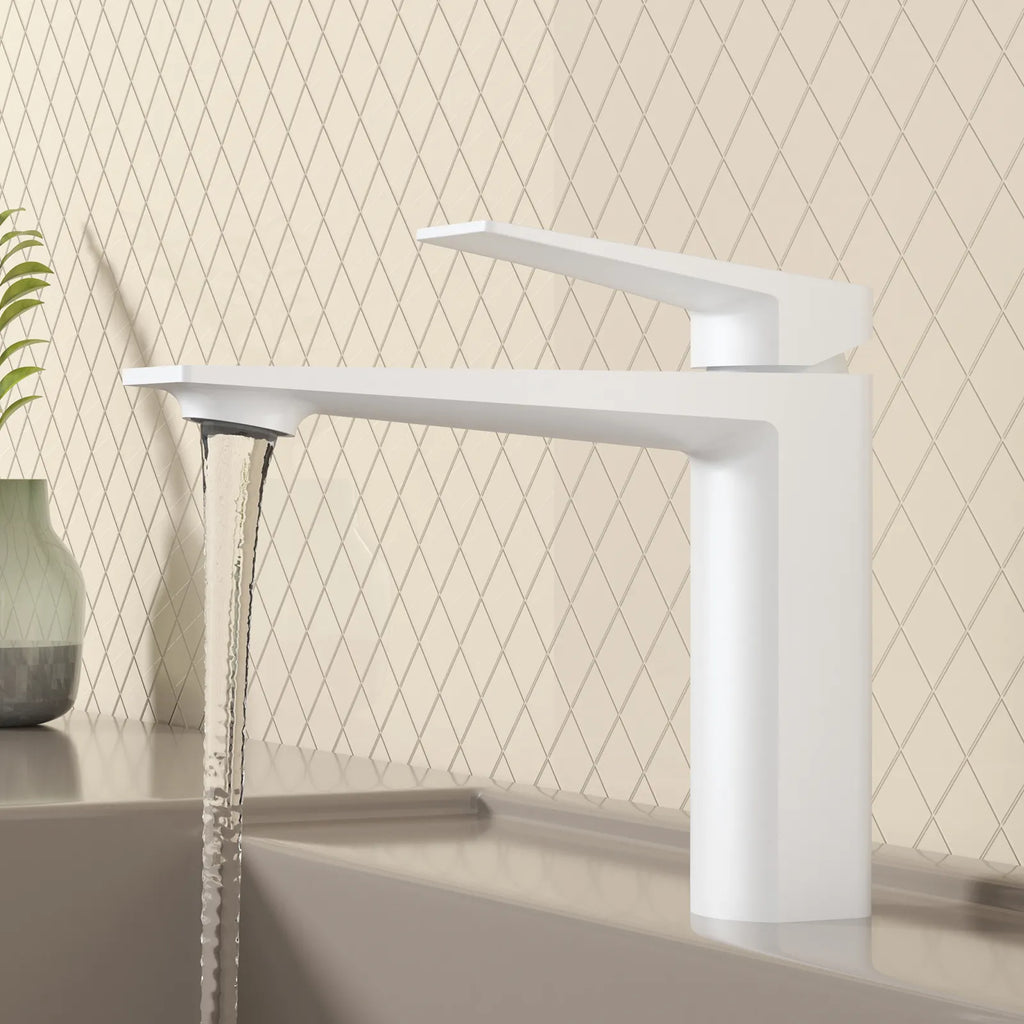 MAXTOR Single Hole Bathroom Vanity Basin Faucet with Neoperl Aerator & Supply Lines-AB000065