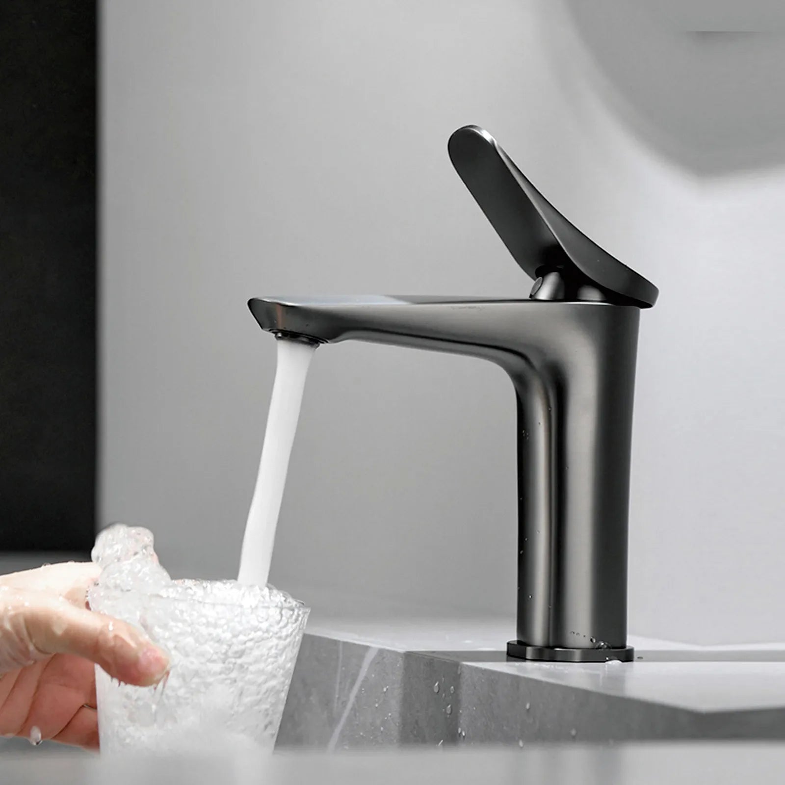 Heavy Duty Single Handle Bathroom Basin Faucet – Deck Mount Basin Mixer – AB000076