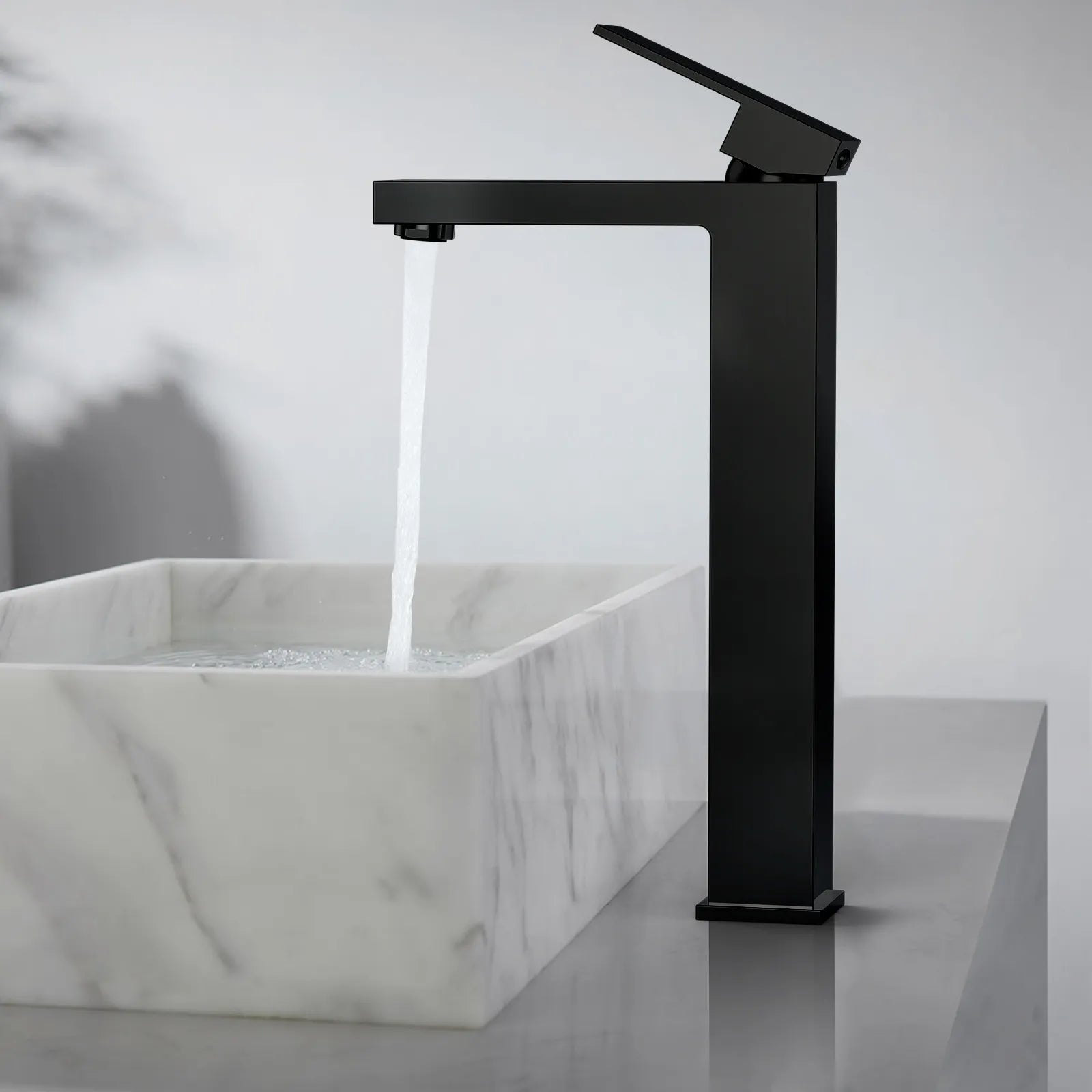 Modern Tall Basin Faucet – Solid Brass, Neoperl® Aerator, Citec® Cartridge AB001000