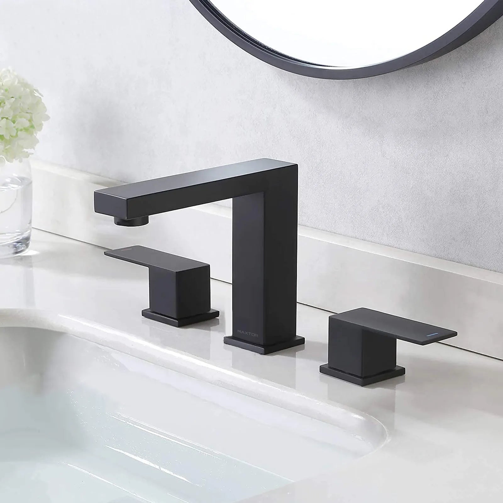 Widespread Lavatory Faucet with Square Spout, 3 holes basin faucet AB005000