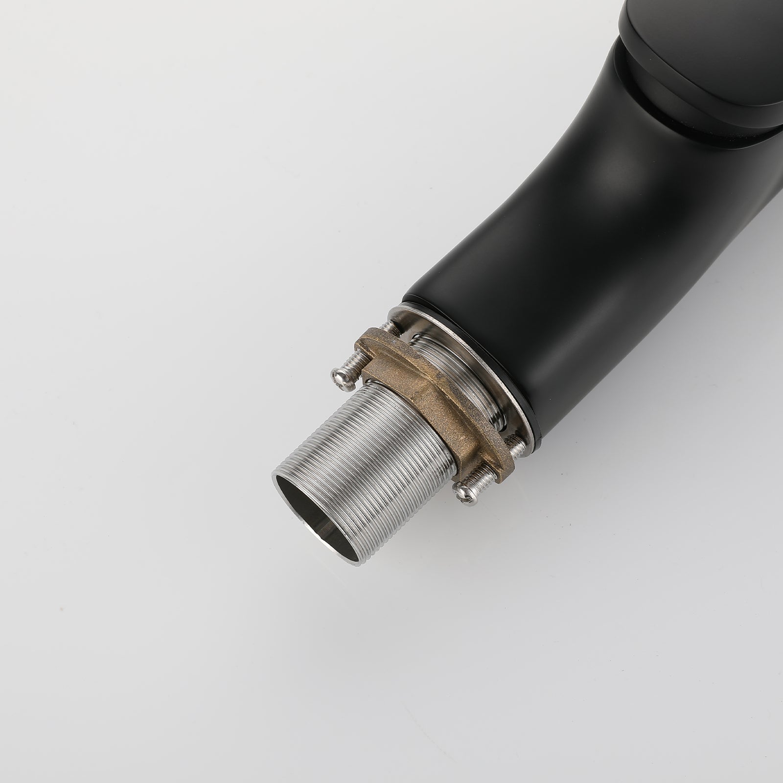 Single Handle Kitchen Faucet – 360° Swivel Spout – KFB010076