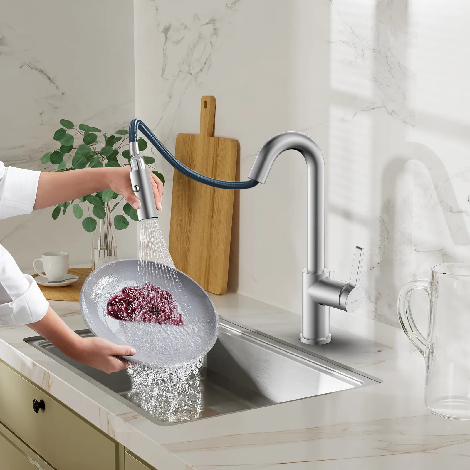 Matte White Pull-Down Kitchen Faucet – Dual-Function Brass Spray – KFB1051BMW