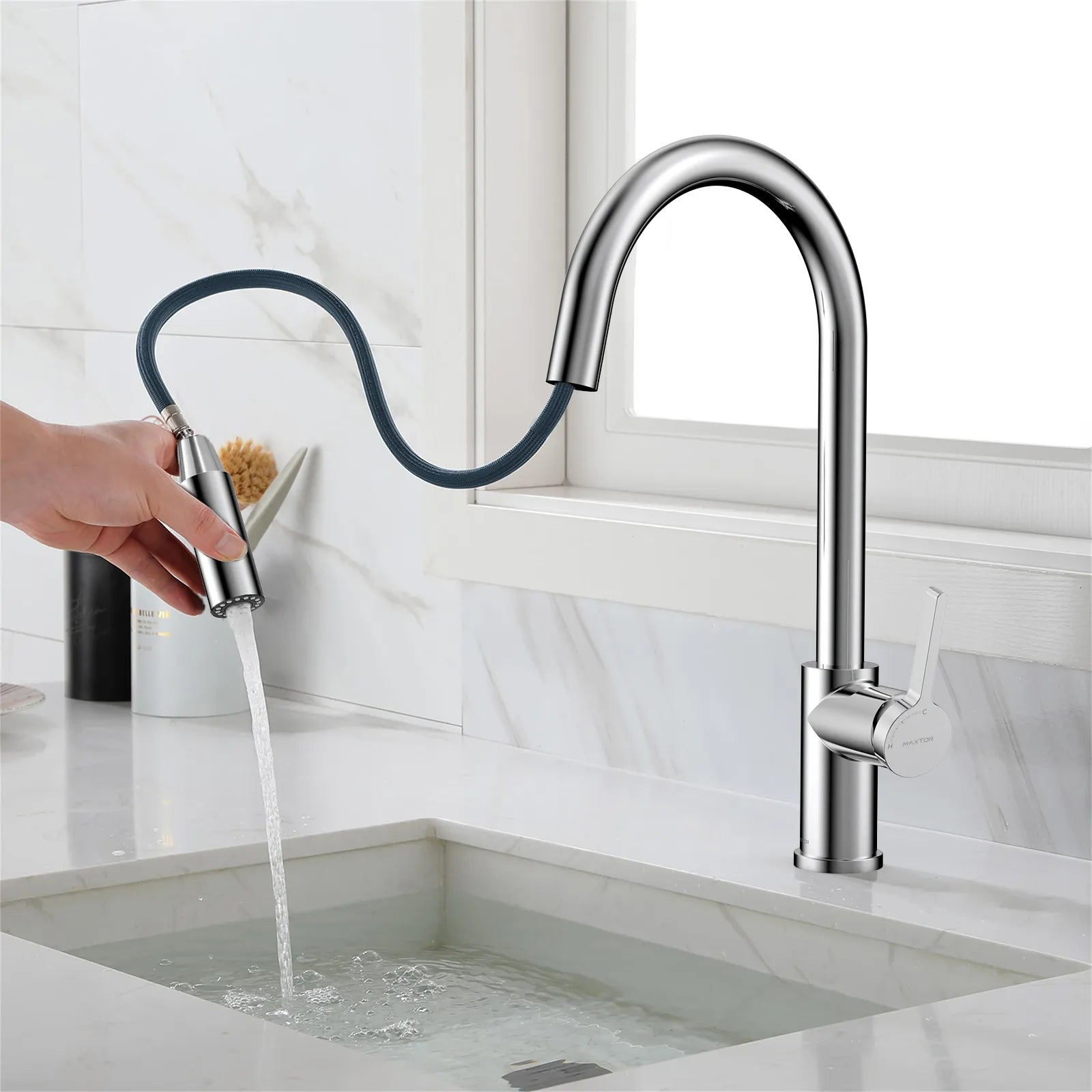 Chrome Pull-Down Kitchen Faucet – Dual-Function Brass Spray – KFB1051CH