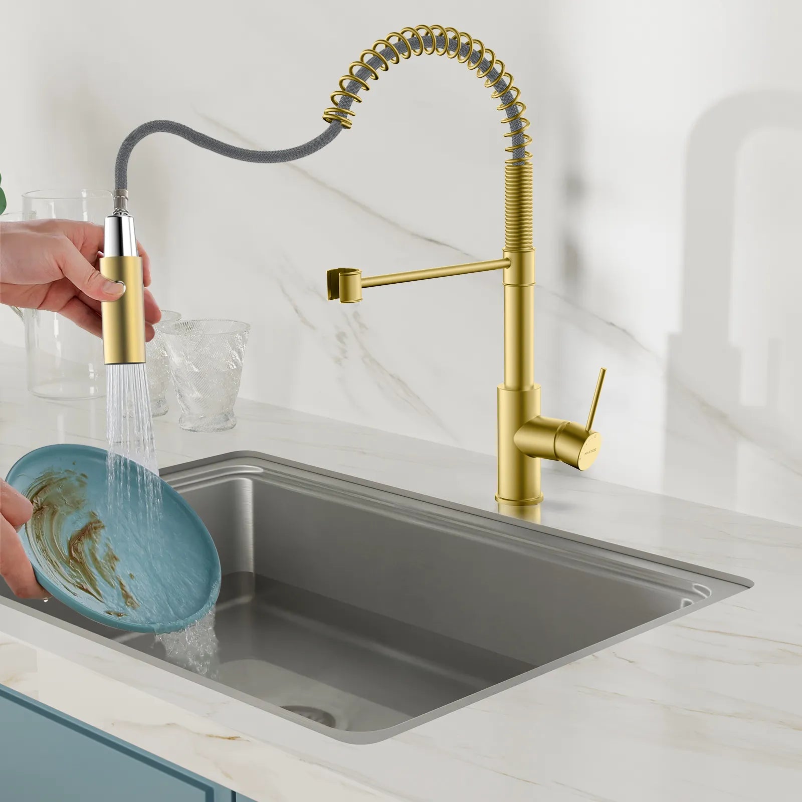 Commercial Style Pull-Down Kitchen Faucet – Dual-Function Spring Spray – KFB1053
