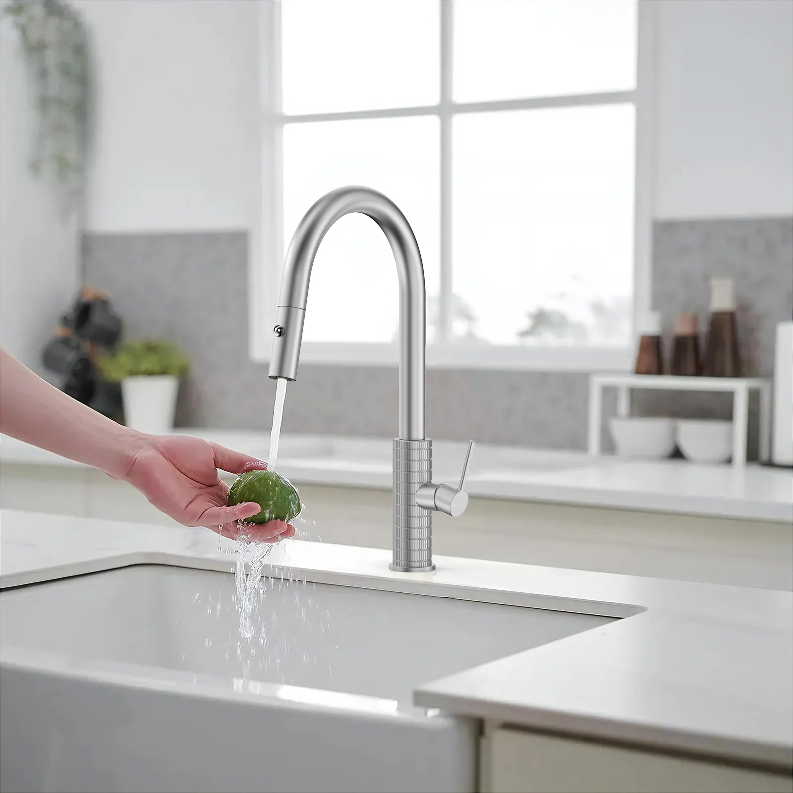 Knurled Pull-Down Kitchen Faucet – Dual-Function Spray – KFB1058