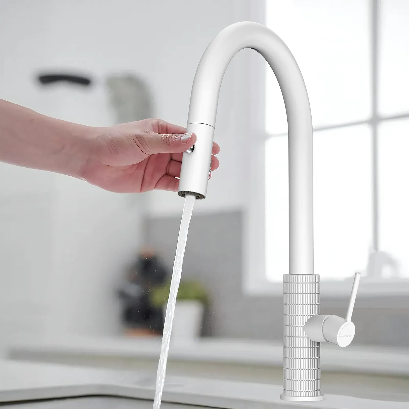 Knurled Pull-Down Kitchen Faucet – Dual-Function Spray – KFB1058