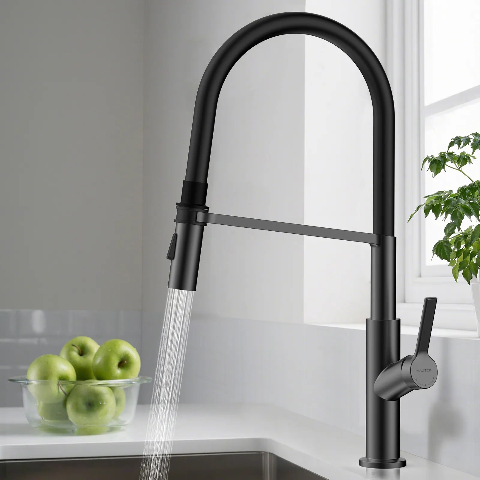 Flexible High-Arc Pull-Down Kitchen Faucet – 360° Swivel Spot-Free Finish – KF1075