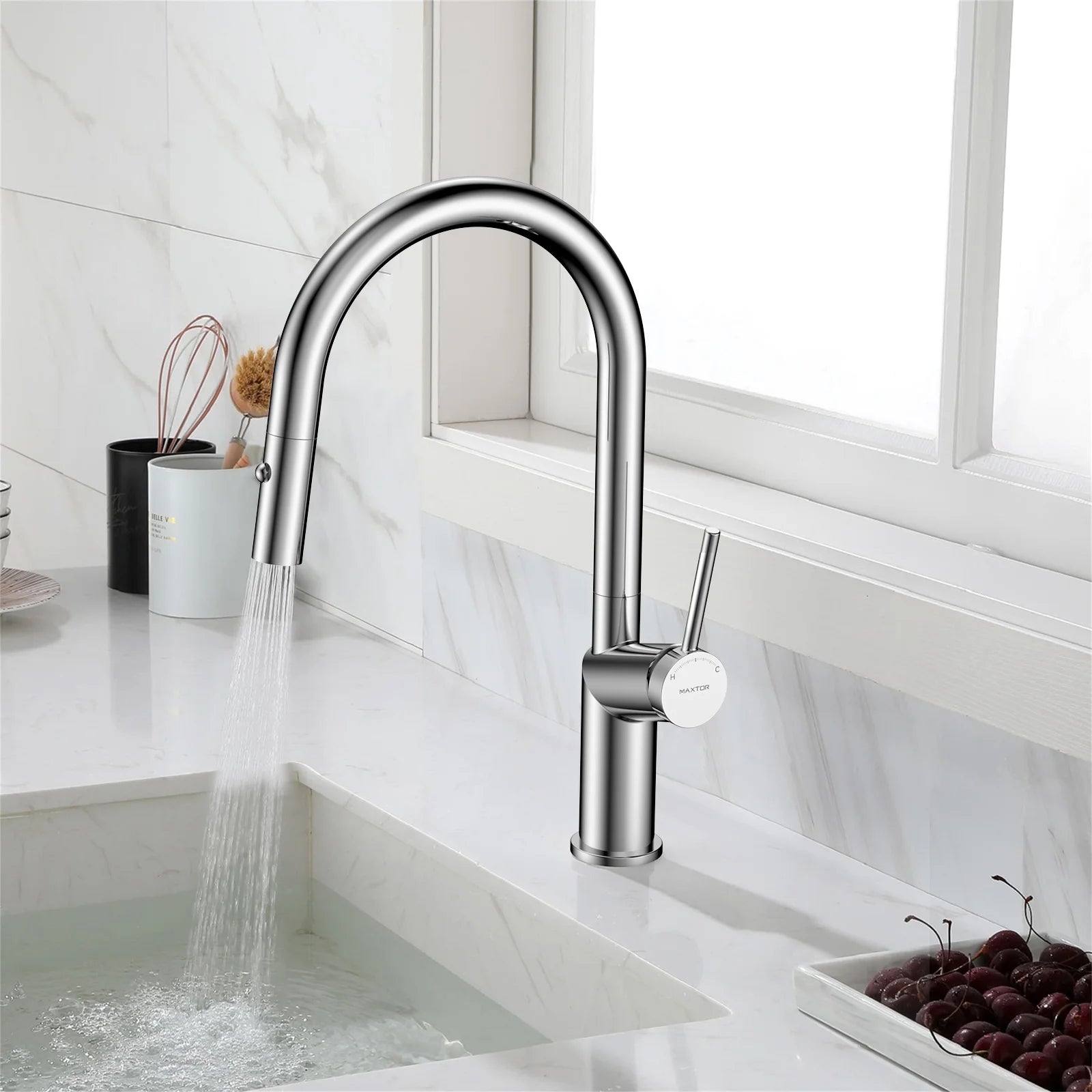 Minimalist High-Arc Pull-Down Kitchen Faucet – 360° Swivel Spot-Free Finish – KF1097