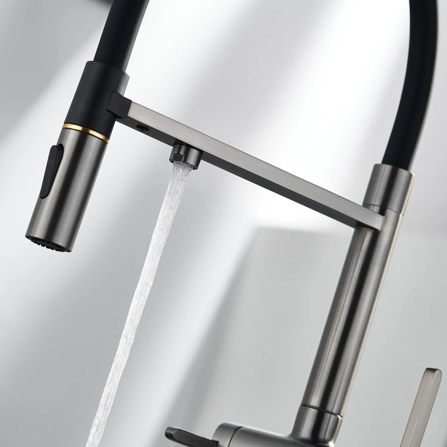 Dual-Output Pull-Out Kitchen Faucet – Filtered Water Tap, 360° Swivel Spray Head – KFB1098