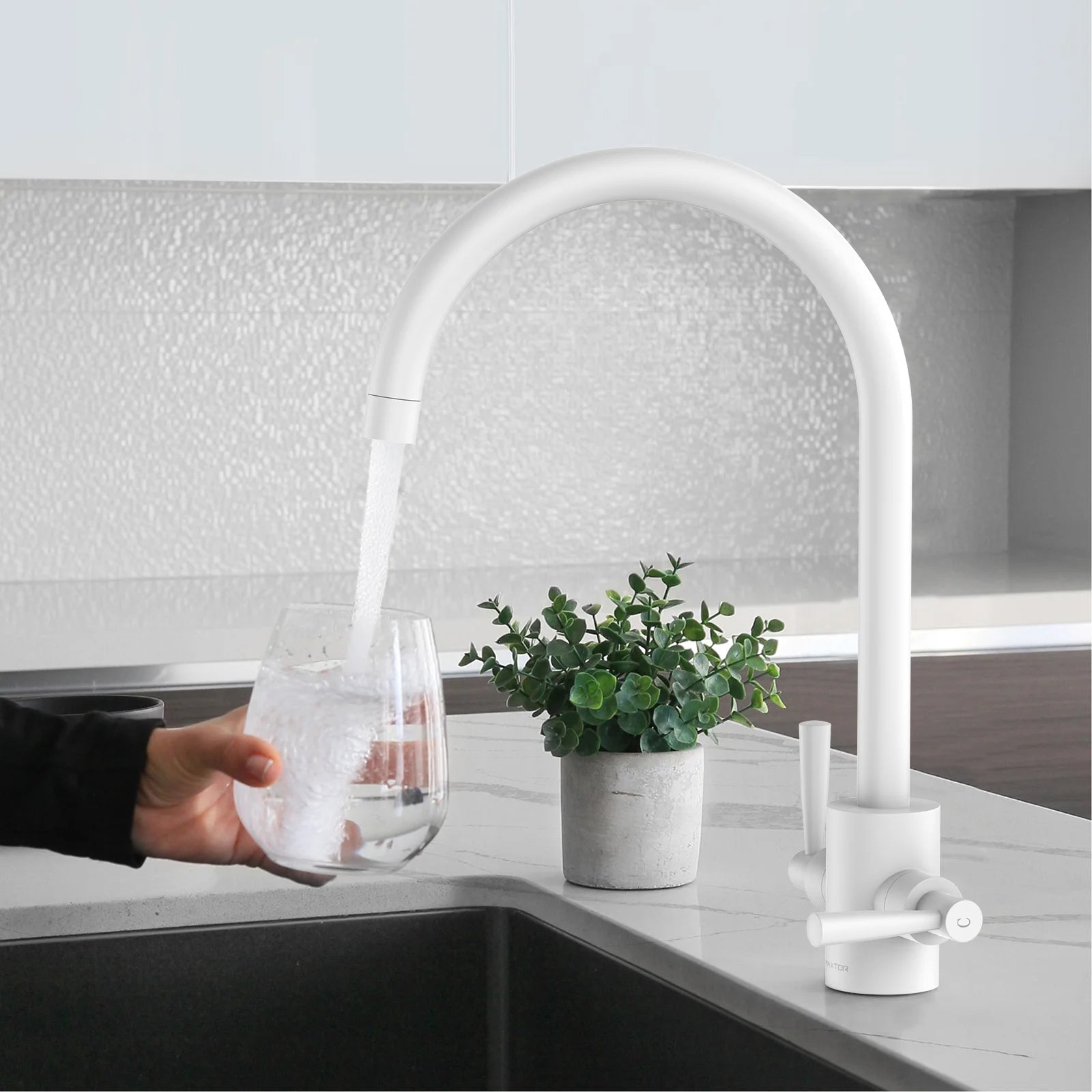 Dual-Handle High-Arc Swivel Kitchen Faucet – Spot-Free Finish, Solid Brass – KF1511