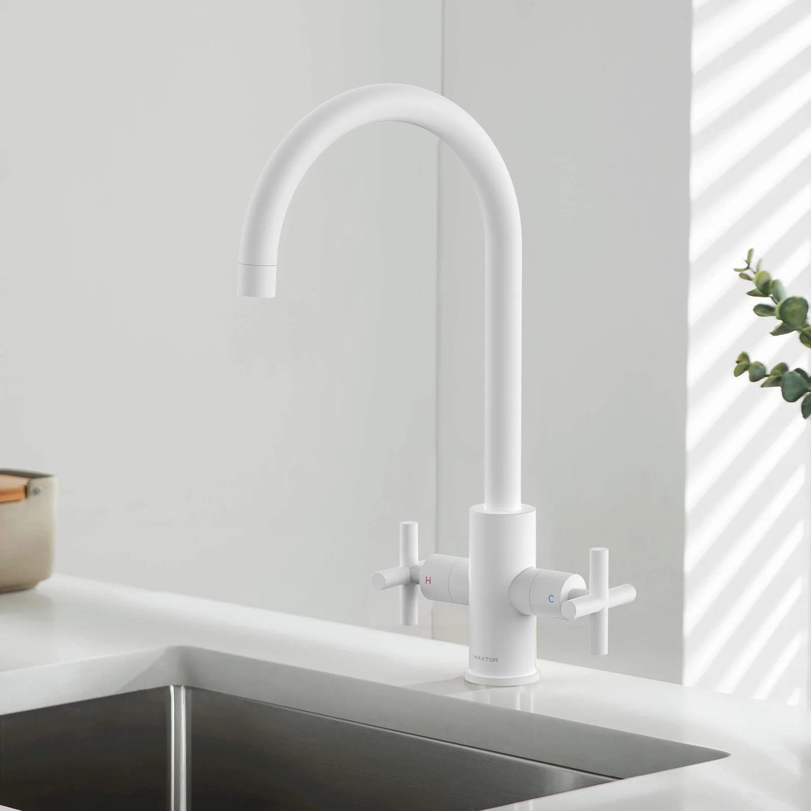 Dual-Handle Cross-Handle High-Arc Swivel Kitchen Faucet – Spot-Free Finish, Solid Brass –KFB1121