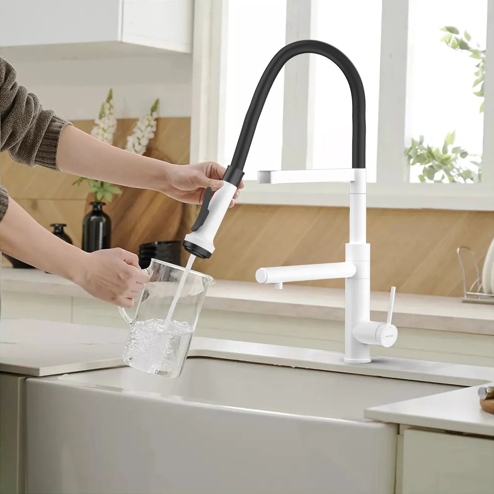 5-Function Solid Brass Pull-Out Kitchen Faucet with Filtered Water Tap – KFB1504