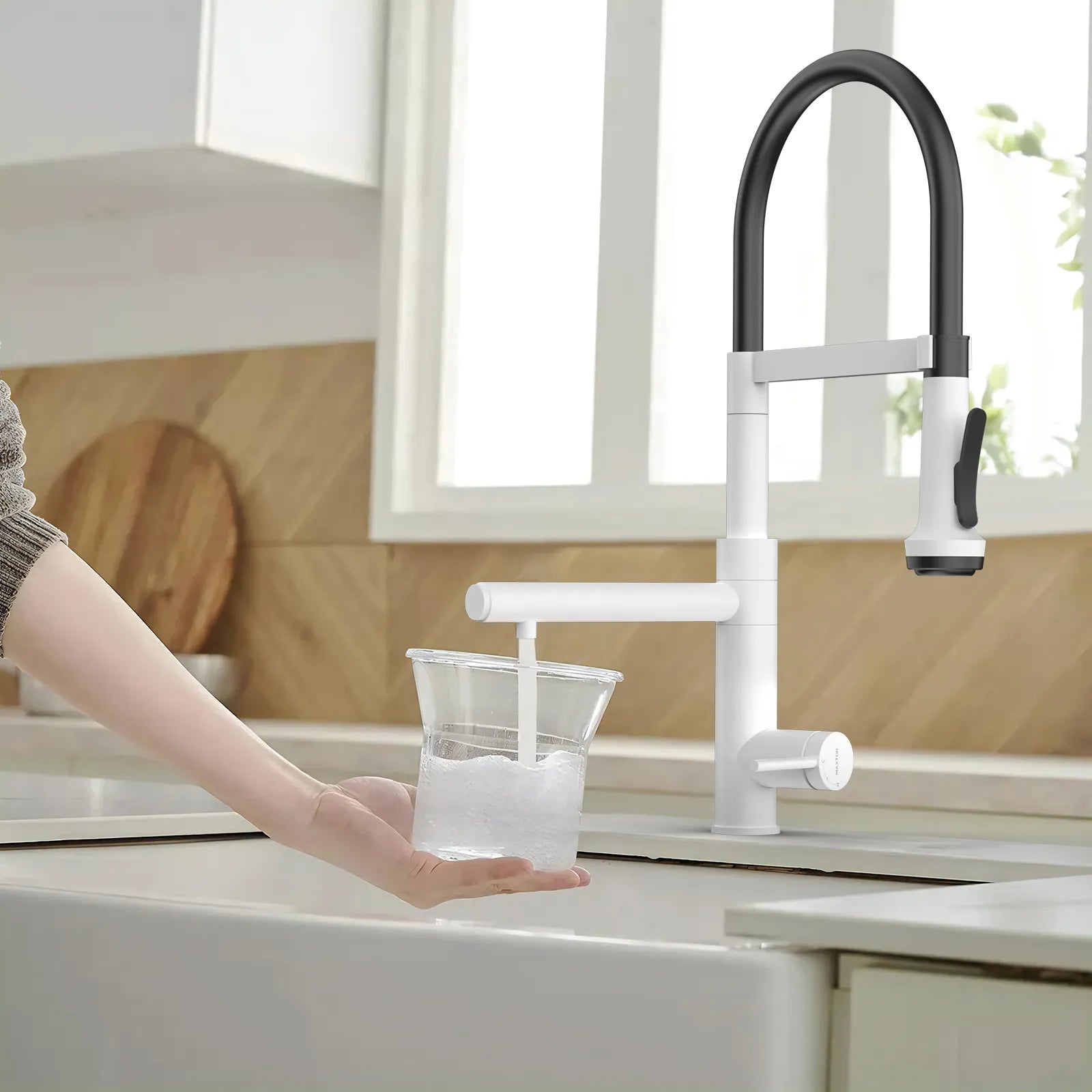 5-Function Solid Brass Pull-Out Kitchen Faucet with Filtered Water Tap – KFB1504