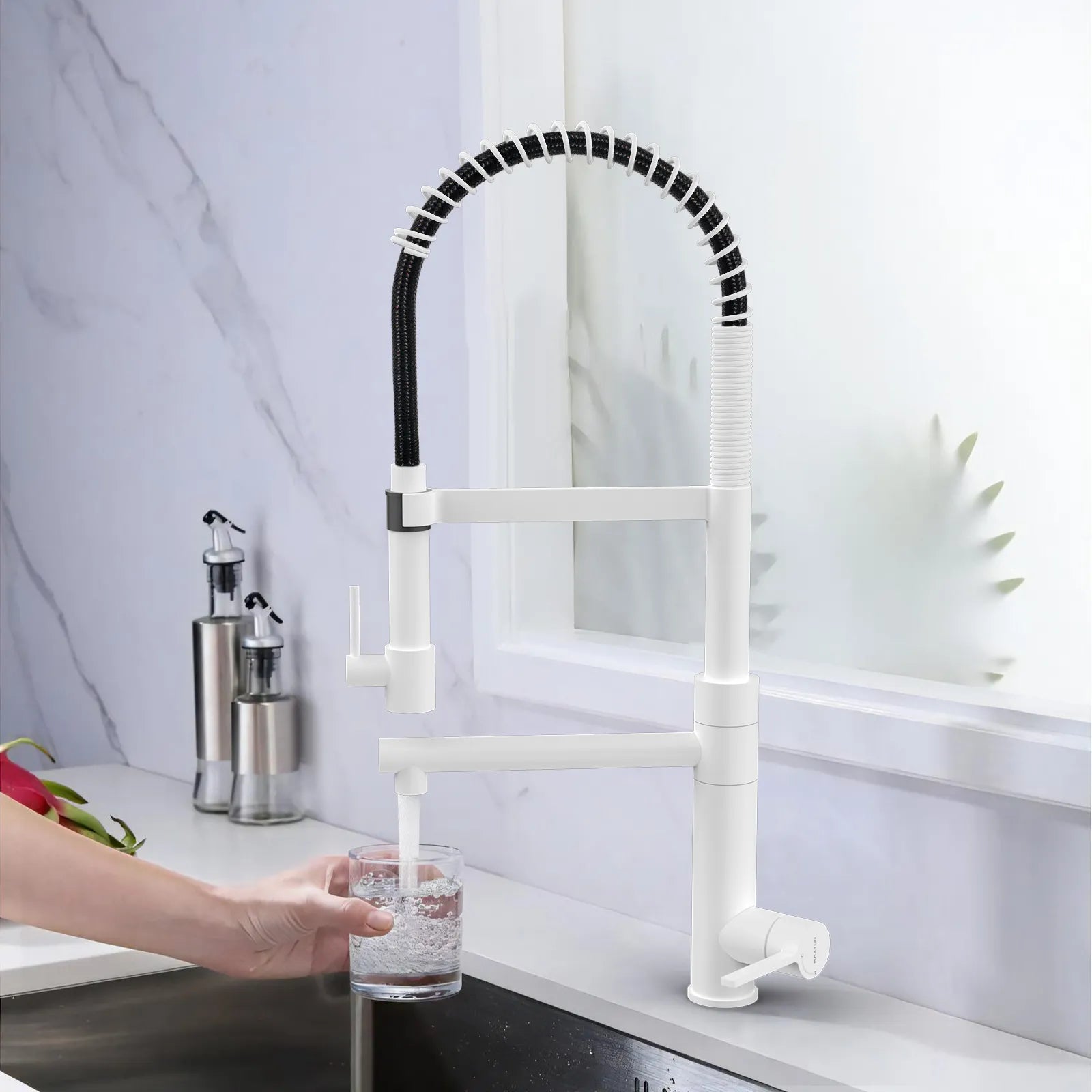 Semi-Pro Solid Brass Pull-Out Kitchen Faucet with Filtered Water Tap – Dual-Function Sprayer – KFB1508