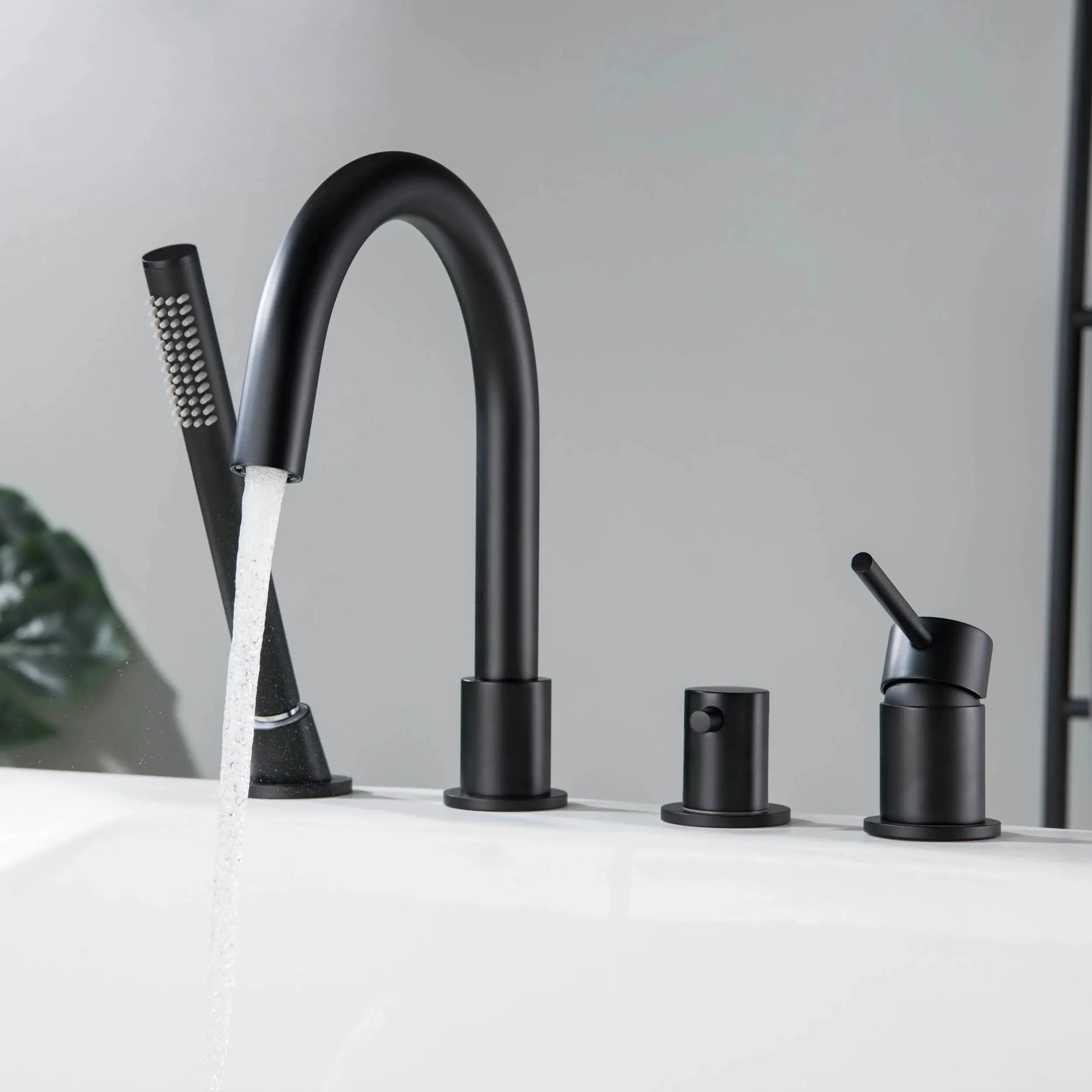 Circular Deck Mounted Bathtub Faucet with Hand Shower-TF20104